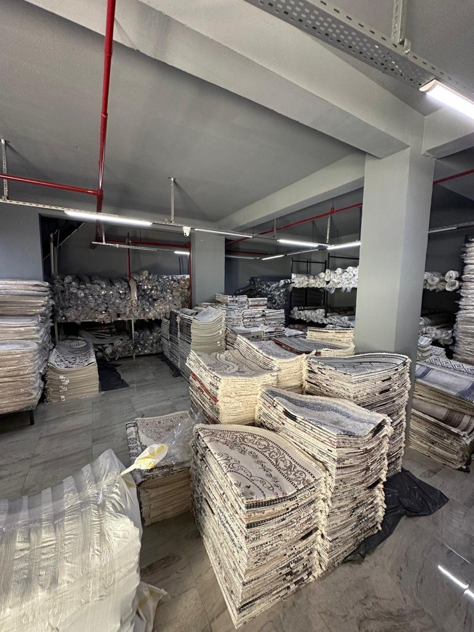 Depo ve stok alanı görüntüsü